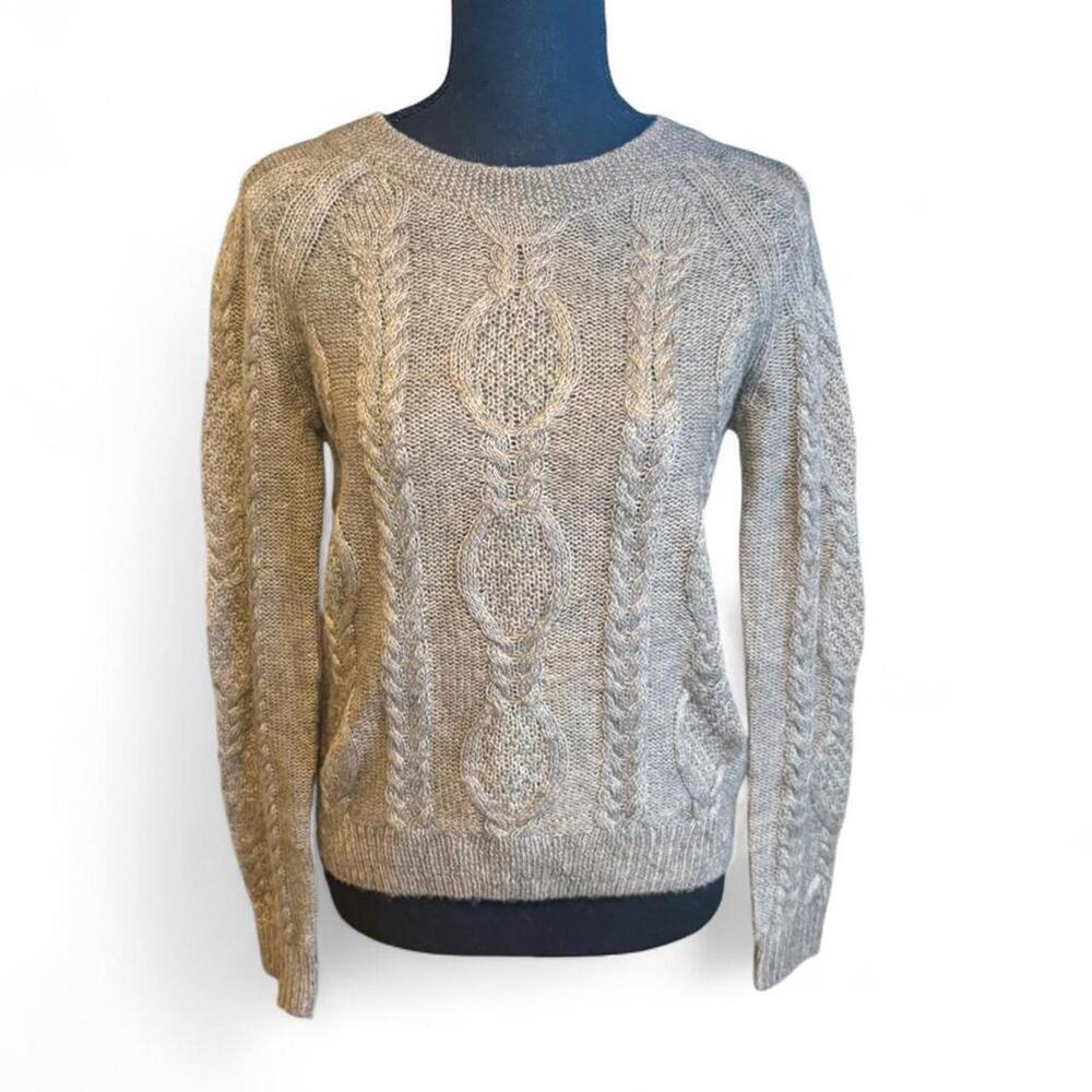 H&M beige/gray cable knit sweater Size Small